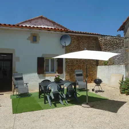 Au Chant Du Coq Vouleme Exterior photo